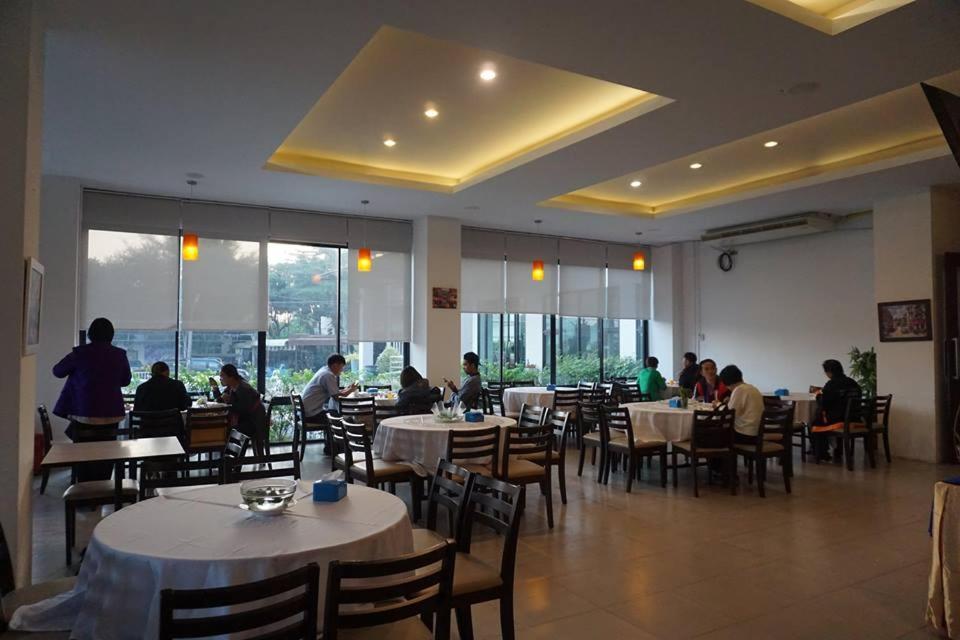 Rinradee Place Buriram Exteriér fotografie